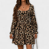 Leopardmønsteret kjole