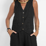 Hilma - Knappet vest og brede bukser