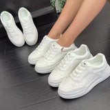 Stilfulde hvide sneakers med let komfort
