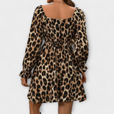 Leopardmønsteret kjole