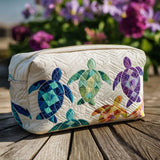 Gabrielle - Trousse de toilette matelassée Vagues Marines