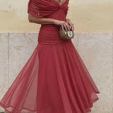 Luana - Elegant V-hals kjole