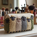 Nathalie - Trousse de toilette matelassée Moutons