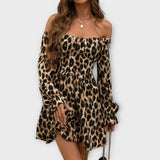 Leopardmønsteret kjole