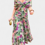 Luana - Elegant V-hals kjole
